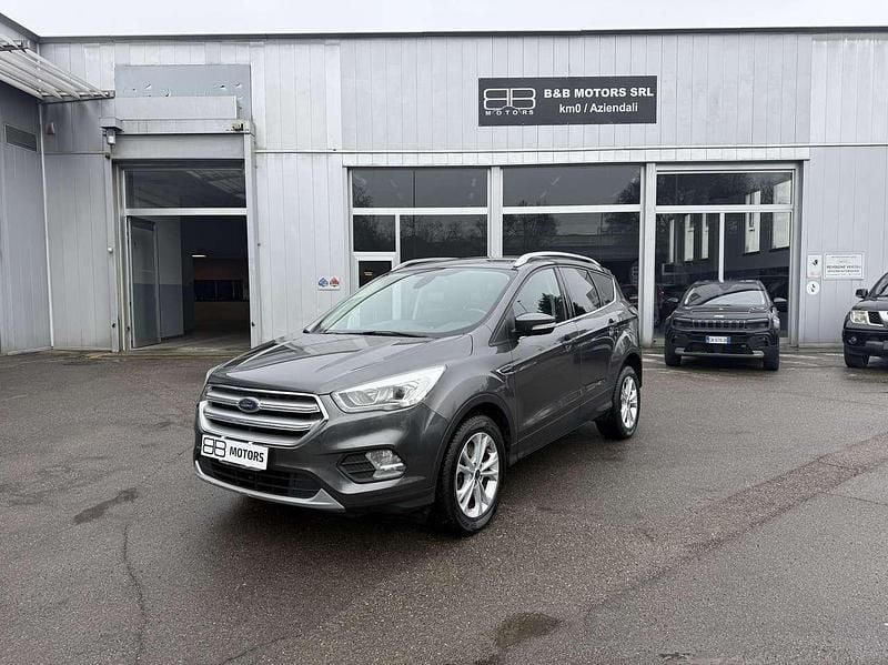 Usata Ford Kuga Titanium S 120 CV (88 kW) 2017 Grigio SUV