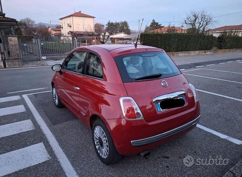 Usata Fiat 500 Lounge 69 CV (50 kW) 2010 Rosso Utilitaria