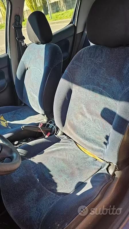 Usata Peugeot 206 60 CV (44 kW) 1999 Blu Utilitaria