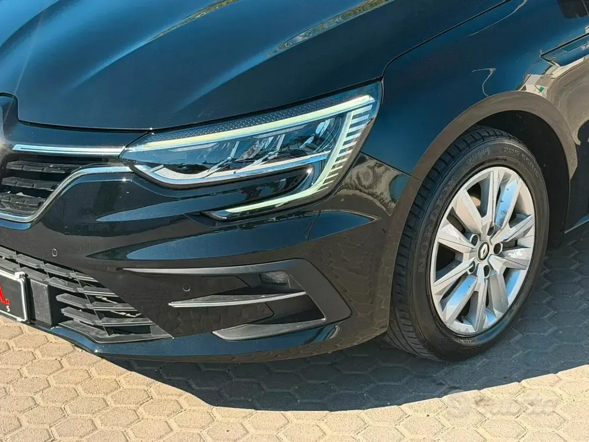 Usata Renault Mégane GrandTour Business 116 CV (85 kW) 2022 Nero Station wagon