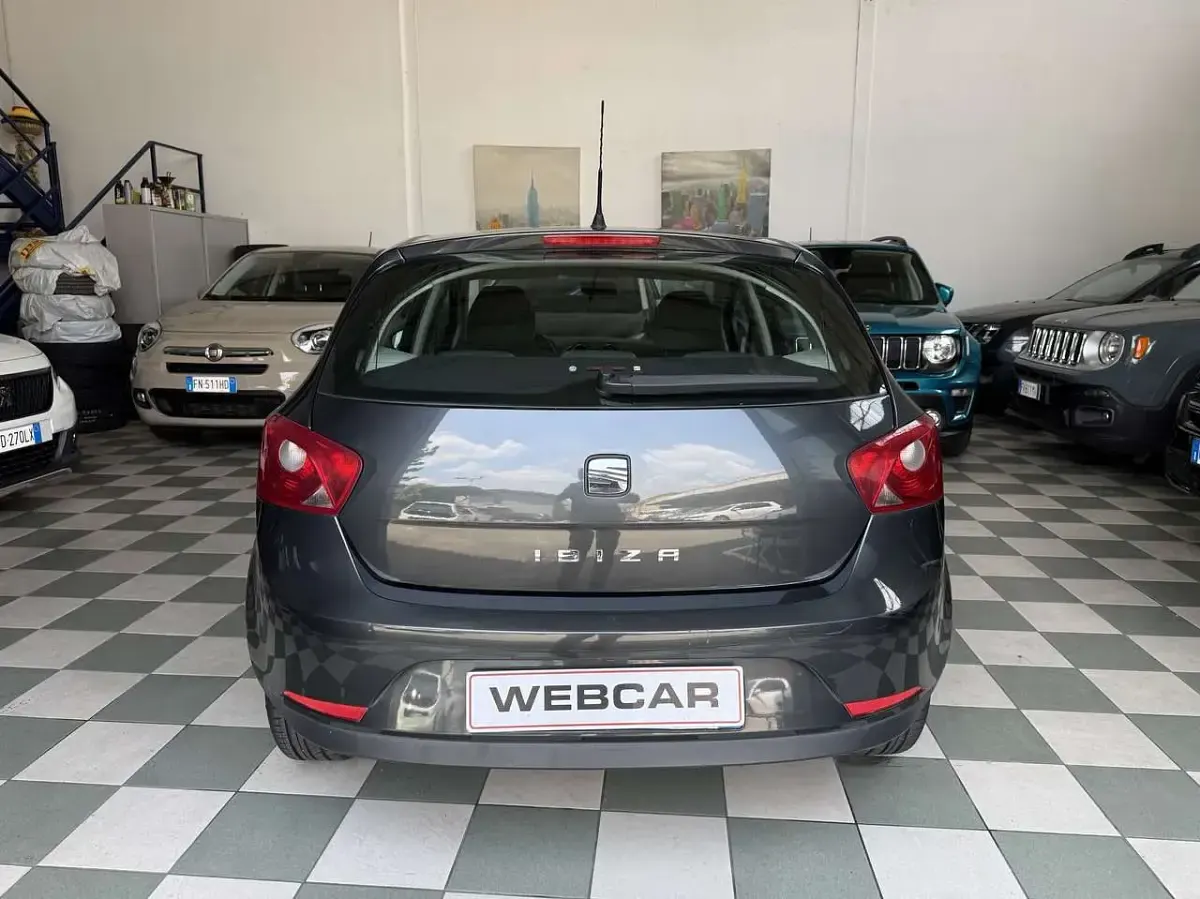 Usata Seat Ibiza 69 CV (50 kW) 2009 Grigio Berlina