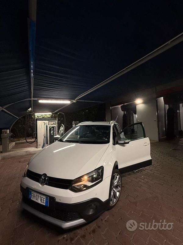 Usata VW Polo Cross 80 CV (58 kW) 2017 Bianco Utilitaria