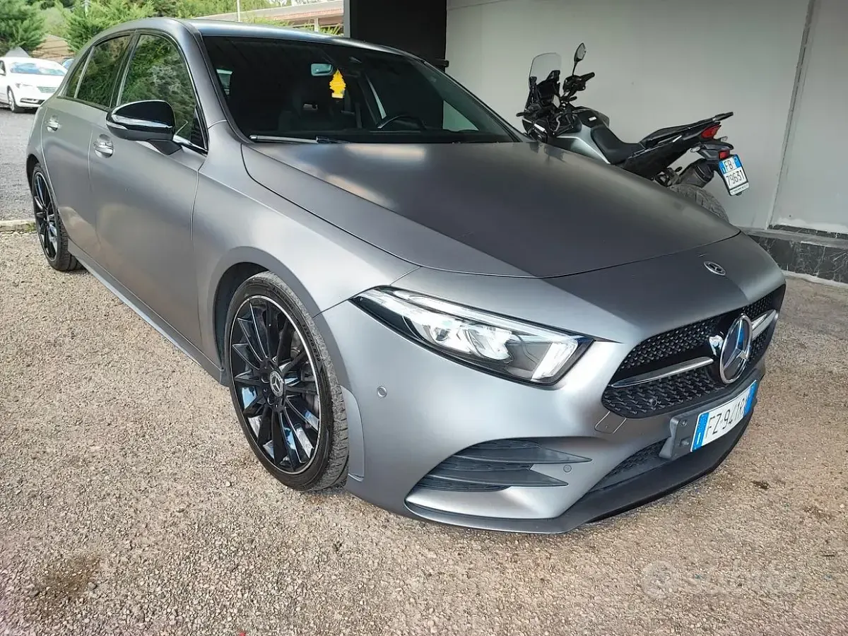 Usata Mercedes A200 Premium 150 CV (110 kW) 2020 Grigio Berlina