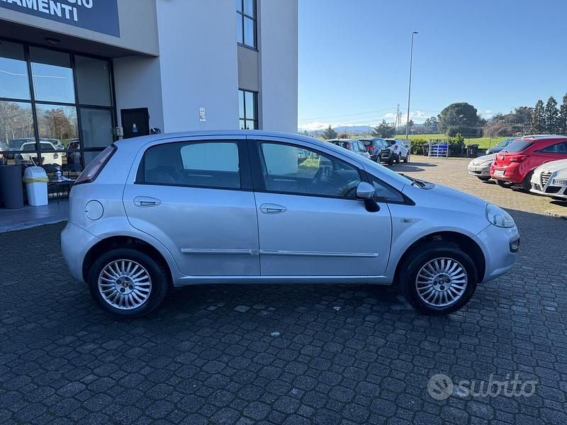 Usata Fiat Punto Evo Dynamic 69 CV (50 kW) 2009 Grigio Utilitaria