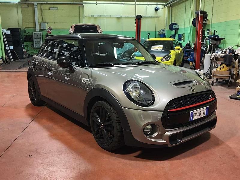 Usata Mini Cooper S 192 CV (141 kW) 2018 Grigio Utilitaria