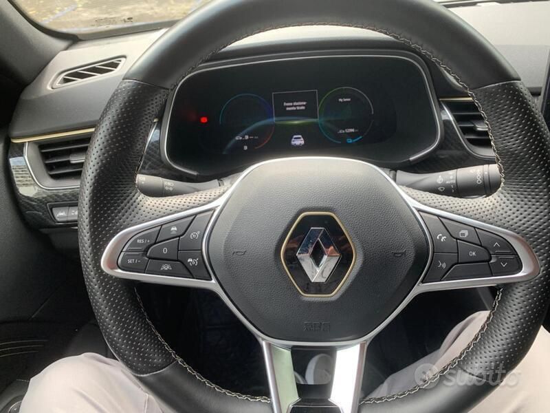 Usata 2023 Renault Arkana SUV | 24.000 € (Cara) - Immagine 1/4