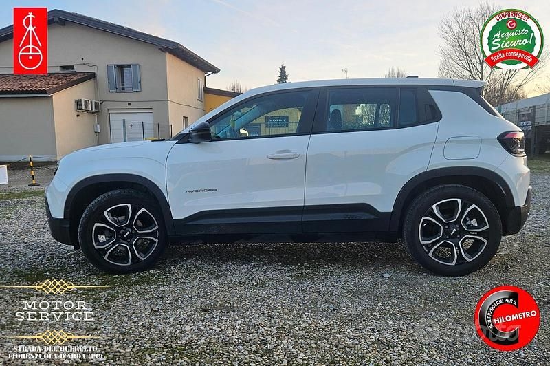 Usata Jeep Avenger 100 CV (73 kW) 2023 Bianco SUV