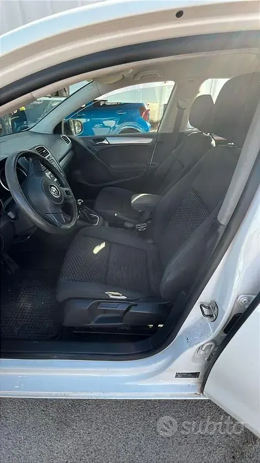 Usata VW Golf VII 105 CV (77 kW) 2012 Bianco Berlina