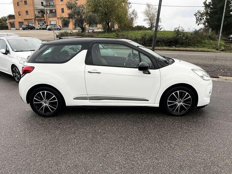 Usata Citroën DS3 So Chic 68 CV (50 kW) 2013 Bianco Berlina