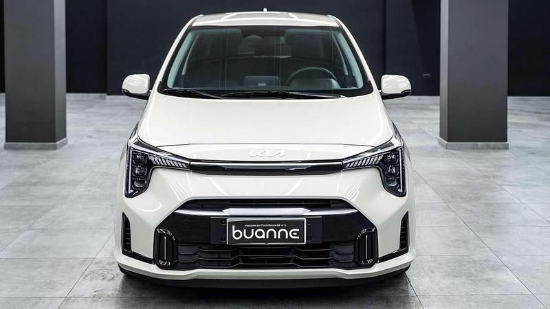 Usata Kia Picanto GT-Line 63 CV (46 kW) 2025 Milky beige perlato metall Utilitaria