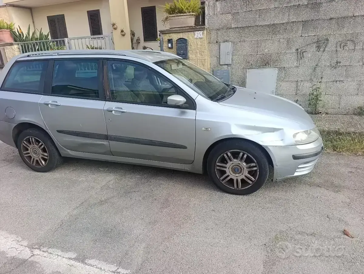 Usata Fiat Stilo 140 CV (102 kW) 2004 Station wagon