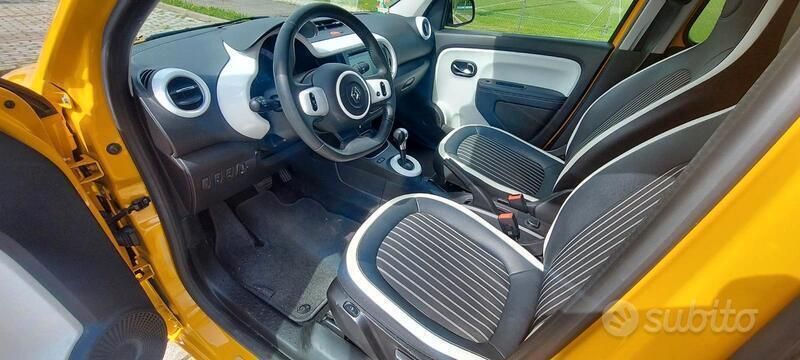 Usata Renault Twingo Intens 60 kW (82 CV) 2022 Giallo Utilitaria