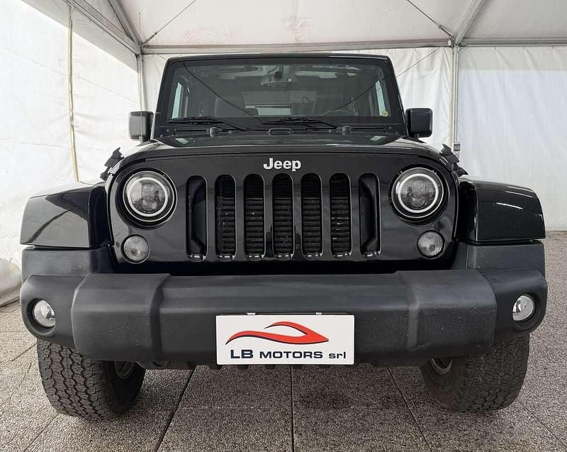Usata Jeep Wrangler Sahara 200 CV (147 kW) 2015 Nero SUV