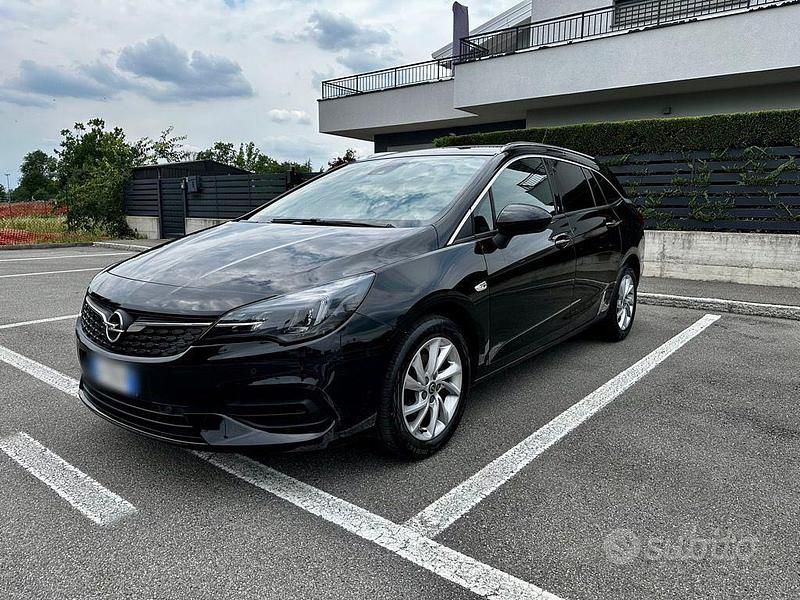 Usata Opel Astra S 130 CV (95 kW) 2022 Nero Station wagon