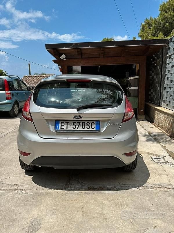 Usata Ford Fiesta 97 CV (71 kW) 2014 Berlina