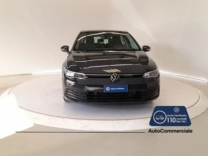 Usata VW Golf VIII Life 110 CV (80 kW) 2022 Grigio scuro Berlina
