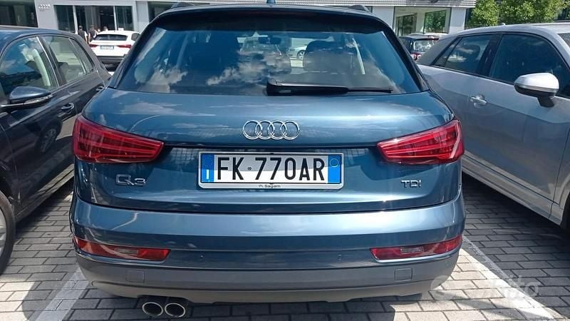 Usata Audi Q3 150 CV (110 kW) 2017 Blu SUV