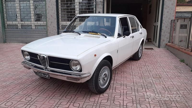 Usata Alfa Romeo Alfetta 116 CV (85 kW) 1970 Bianco Berlina