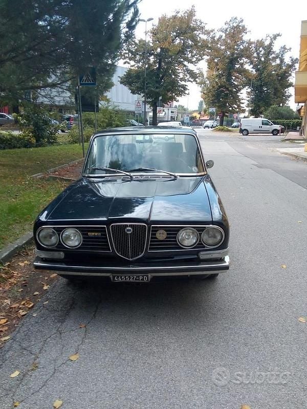 Usata Lancia 2000 1970 Berlina