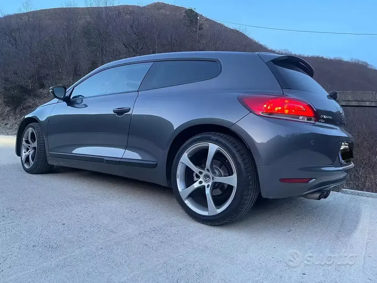 Usata VW Scirocco 160 CV (117 kW) 2013 Grigio Coupé