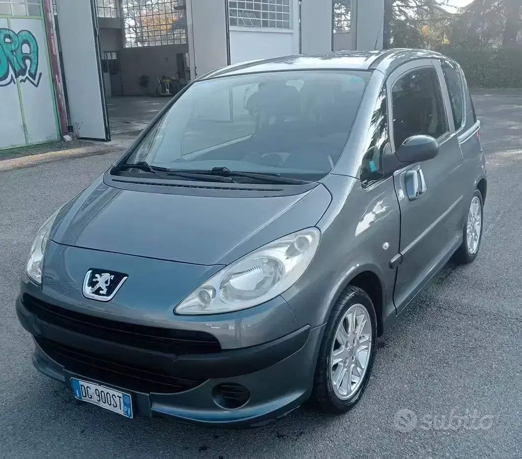 Usata Peugeot 1007 73 CV (53 kW) 2007 Monovolume