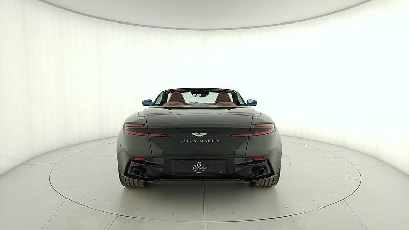 Usata Aston Martin DB12 680 CV (500 kW) 2024 Nero Cabrio