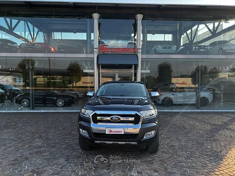 Grigio Usata 2017 Ford Ranger Limited Pick-up | 25.900 € (Molto cara) - Immagine 1/4