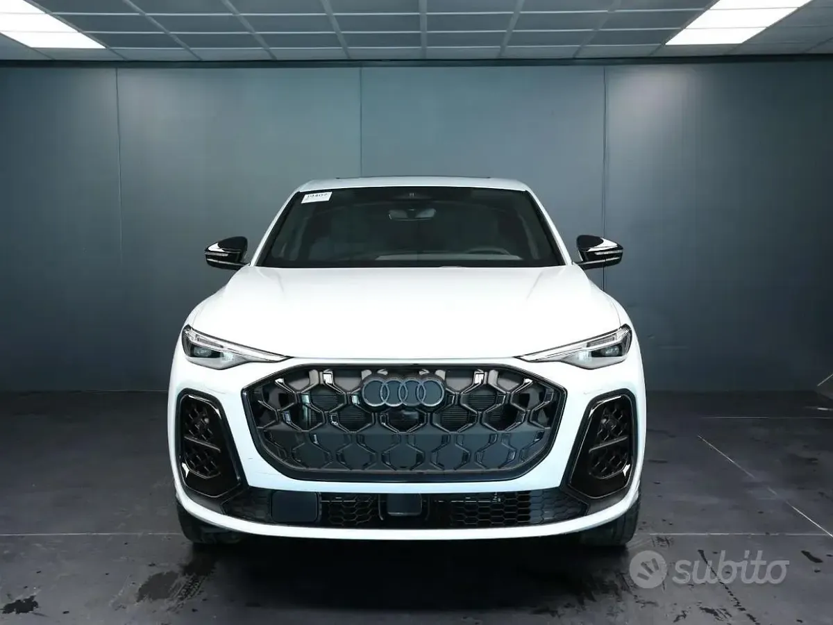 Nuova Audi Q5 Sportback Ambiente 204 CV (150 kW) 2026 Bianco SUV