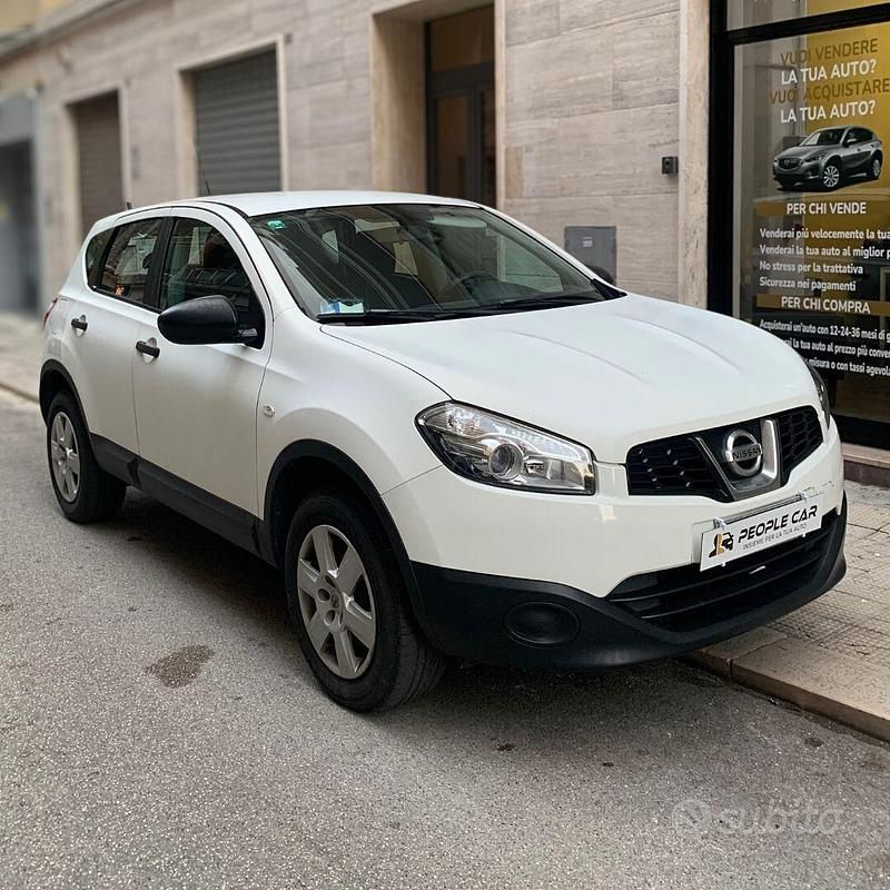 Bianco Usata 2011 Nissan Qashqai SUV | 5999 € (Buon prezzo) - Immagine 1/4