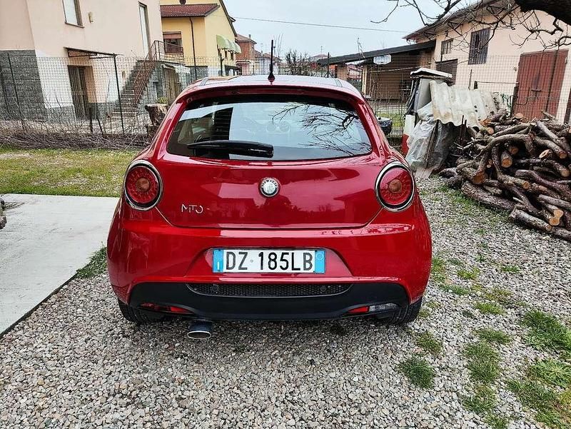 Usata Alfa Romeo MiTo Distinctive 90 CV (66 kW) 2009 Rosso Utilitaria