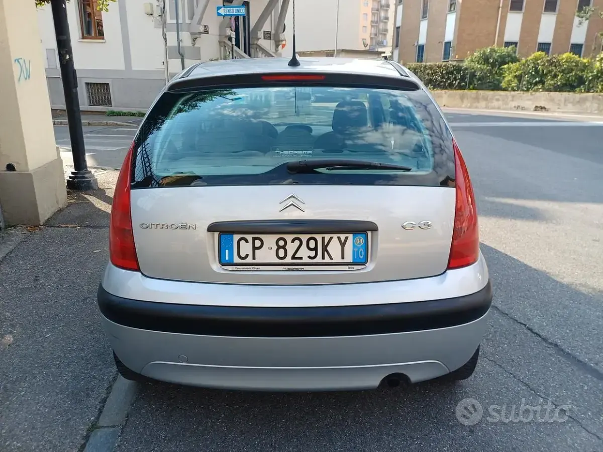 Usata Citroën C3 60 CV (44 kW) 2004 Grigio Berlina