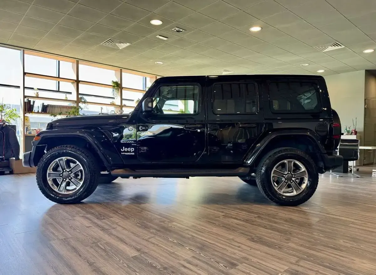 Usata Jeep Wrangler Sahara 200 CV (147 kW) 2019 Nero SUV