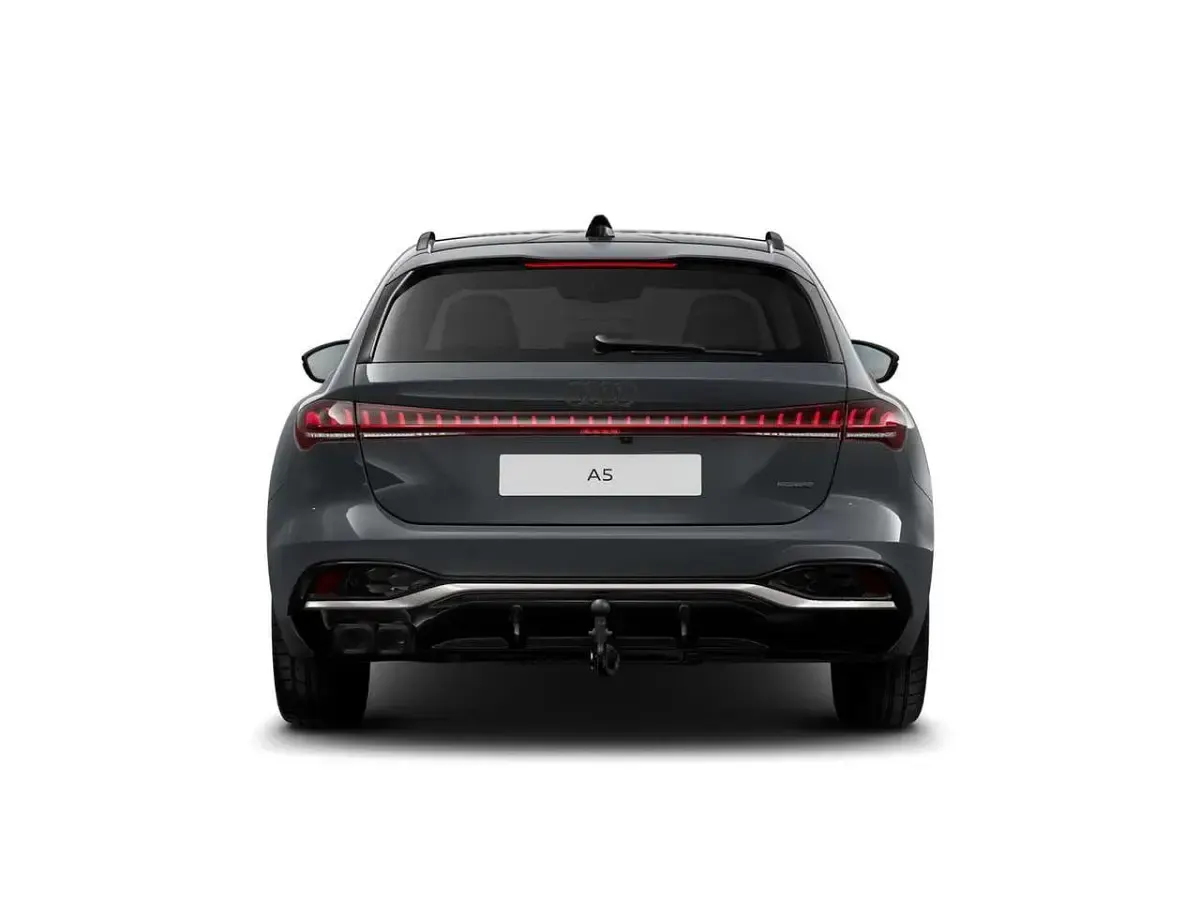 Usata Audi A5 S-Line 204 CV (150 kW) 2025 Grigio magnete Station wagon