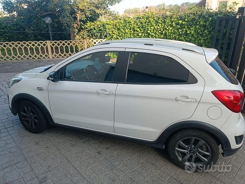 Usata Ford Ka Plus Active 86 CV (63 kW) 2019 Bianco Utilitaria