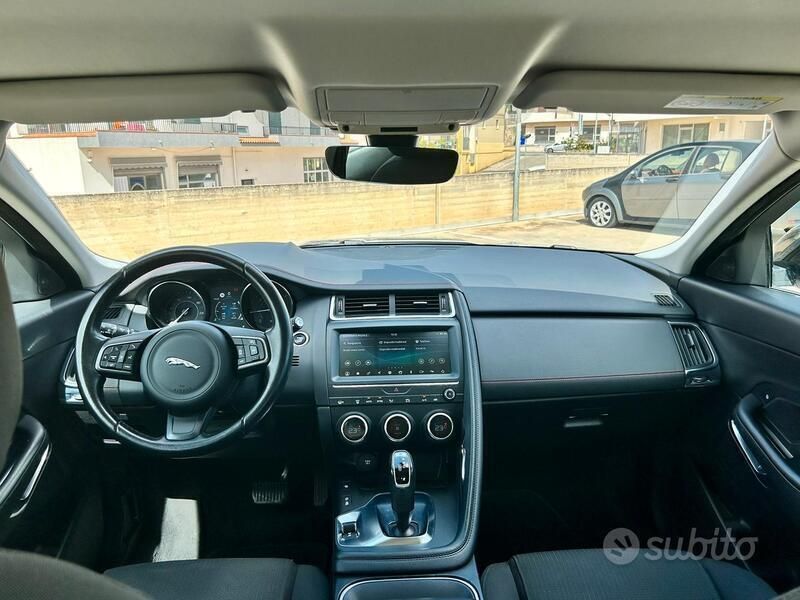 Usata Jaguar E-Pace 150 CV (110 kW) 2018 Grigio SUV