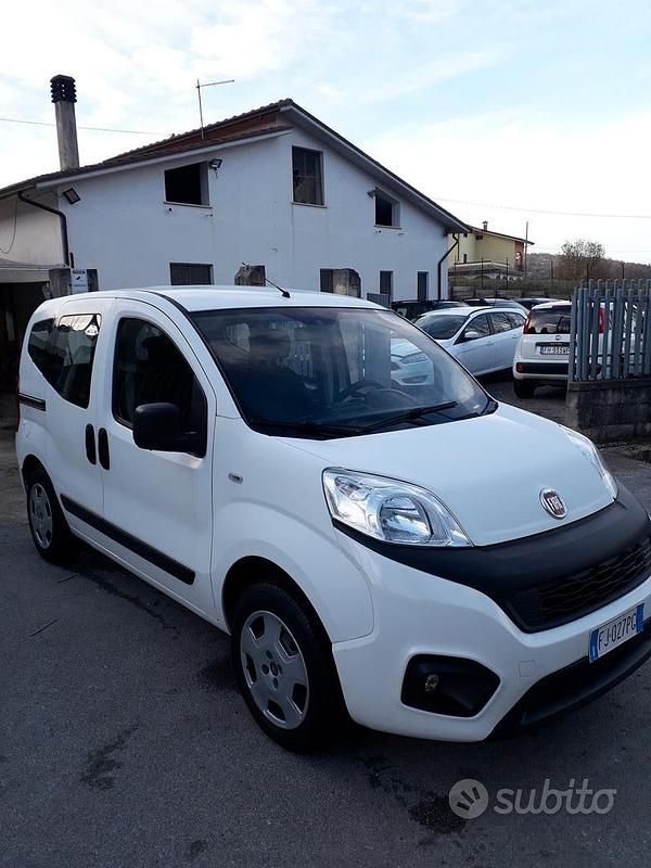 Usata Fiat Qubo Trekking 77 CV (56 kW) 2017 Bianco Monovolume