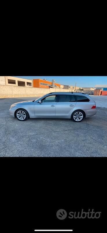 Usata 2005 BMW 530 Station wagon | 2700 € (Buon prezzo) - Immagine 1/4