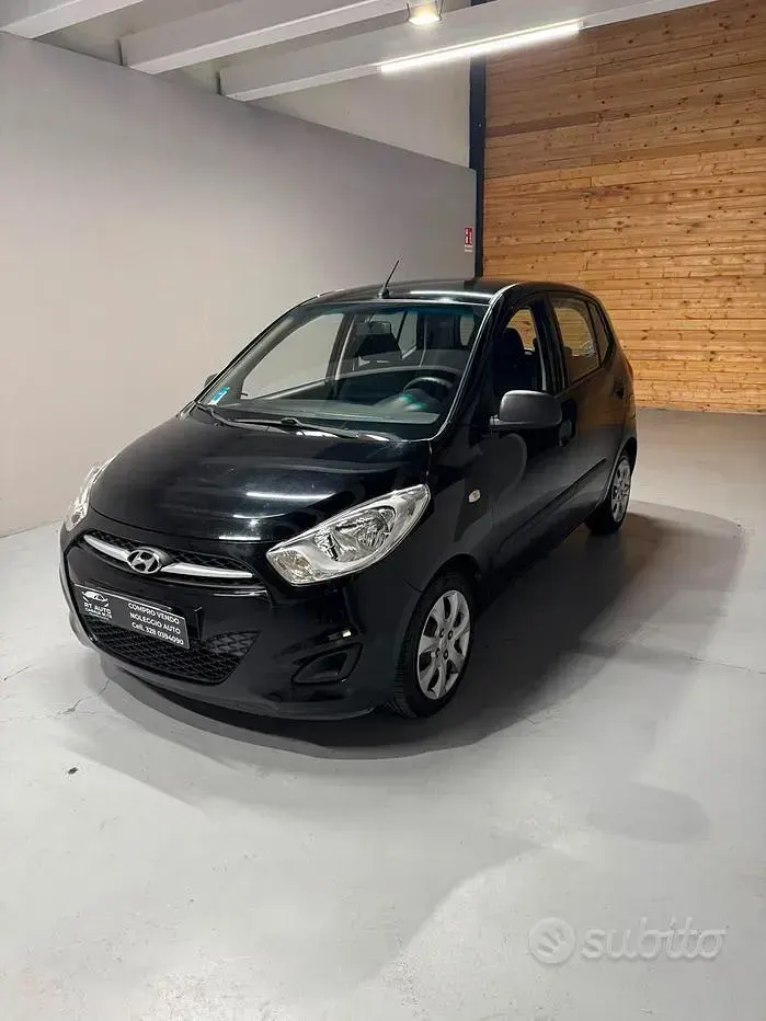 Usata Hyundai i10 Classic 69 CV (50 kW) 2012 Nero Utilitaria