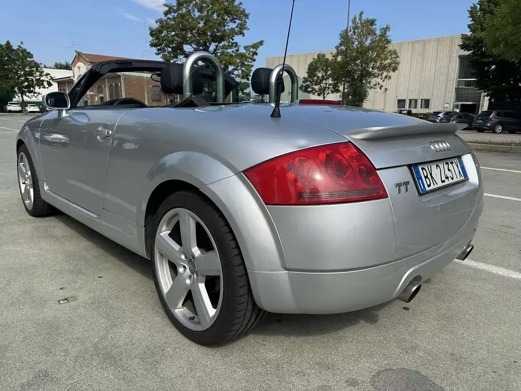 Usata Audi TT Roadster 224 CV (164 kW) 2000 Cabrio