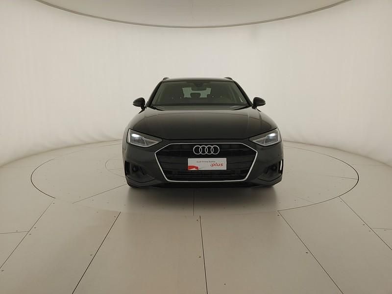 Usata Audi A4 Business 150 CV (110 kW) 2022 0e nero mito metallizzato Station wagon