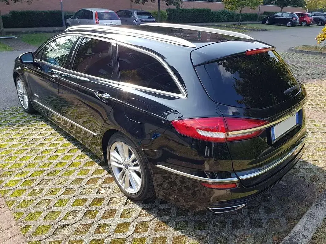 Usata Ford Mondeo Vignale 188 CV (138 kW) 2019 Nero Station wagon