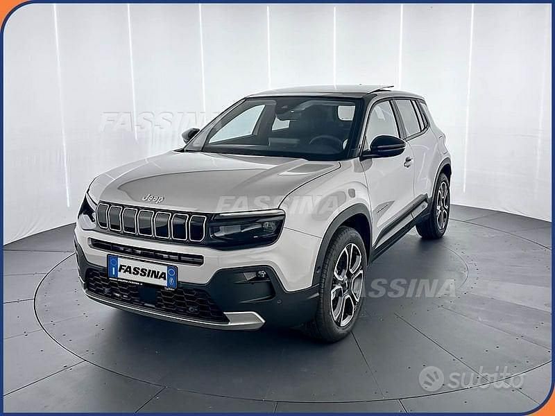 Nuova Jeep Avenger Summit 100 CV (73 kW) 2025 Grigio SUV