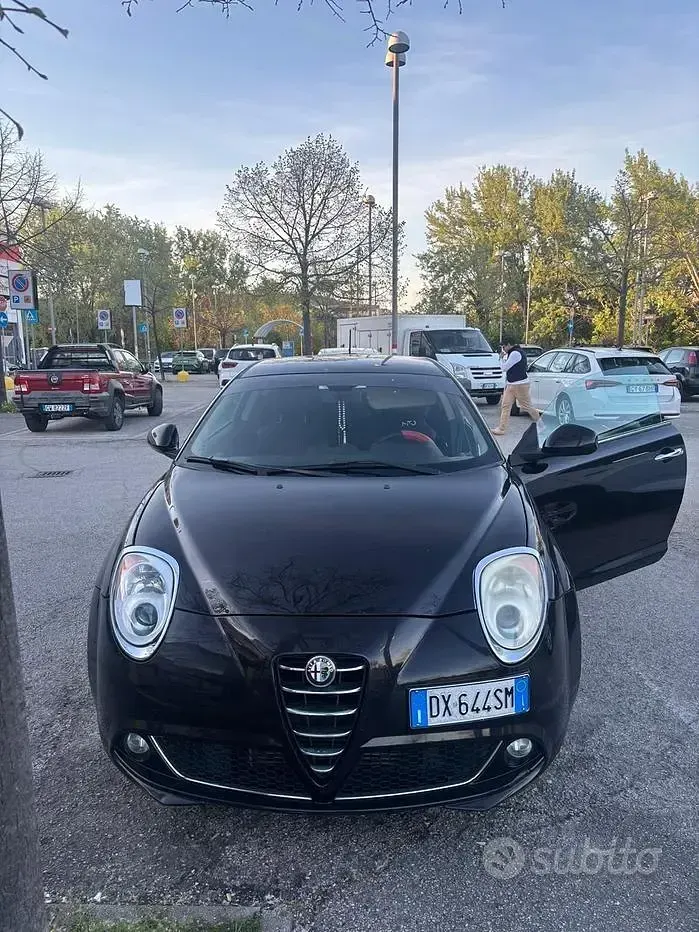 Second-hand Alfa Romeo MiTo 90 CP (66 kW) 2009 Negru Hatchback