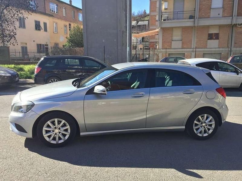 Usata Mercedes A180 109 CV (80 kW) 2013 Berlina