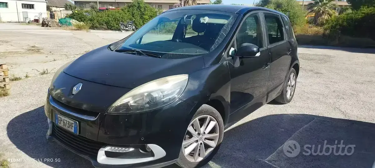 Usata Renault Scénic III XMOD 110 CV (80 kW) 2012 Monovolume