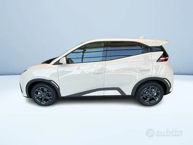 Nuova BYD Dolphin Surf Comfort 83 kW (114 CV) 2026 Blu Utilitaria