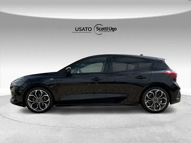 Usata Ford Focus ST-Line X 125 CV (91 kW) 2022 Nero Utilitaria