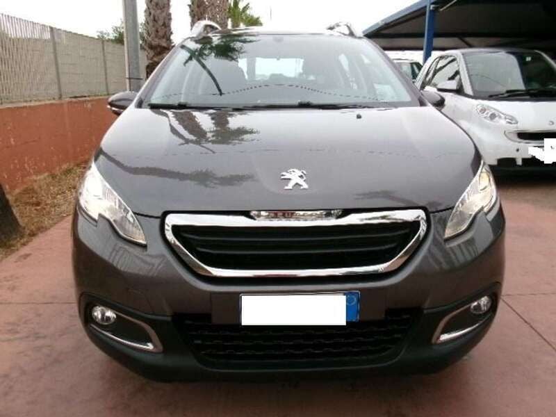 Usata Peugeot 2008 Allure 68 CV (50 kW) 2015 Grigio SUV