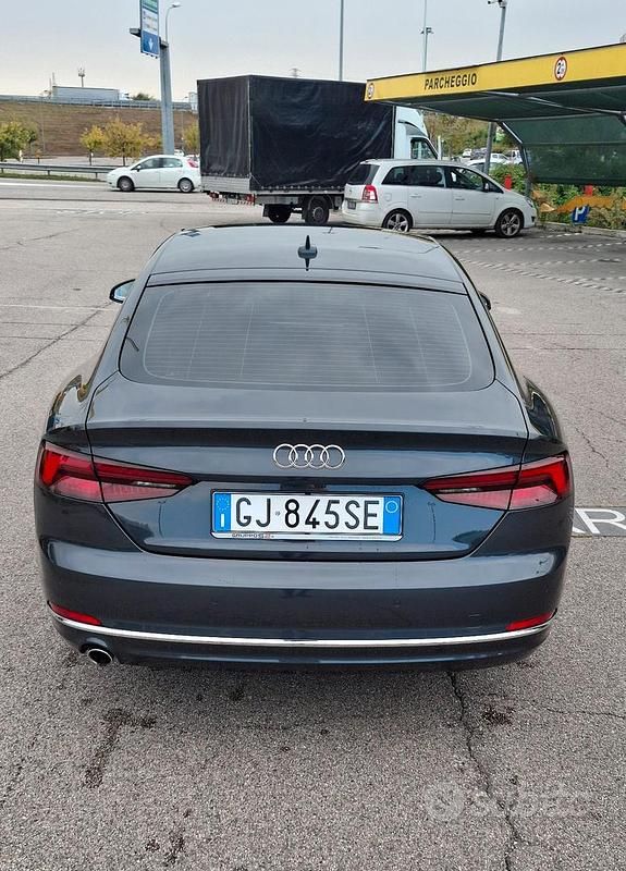 Usata Audi A5 150 CV (110 kW) 2018 Grigio Coupé