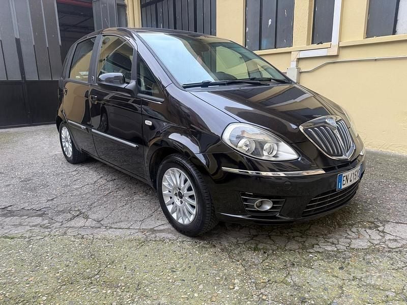 Usata Lancia Musa 77 CV (56 kW) 2012 Other Monovolume